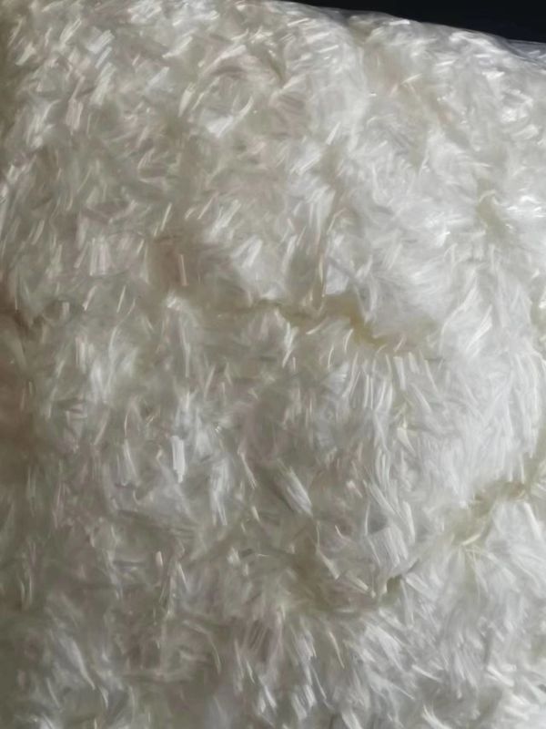 Fibre de verre à haute teneur en silice blanche, tranchée, pour stockage à sec et ventilé